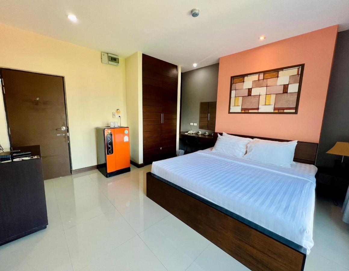 Aparthotel Ma Chic & Cozy Lampang Esterno foto
