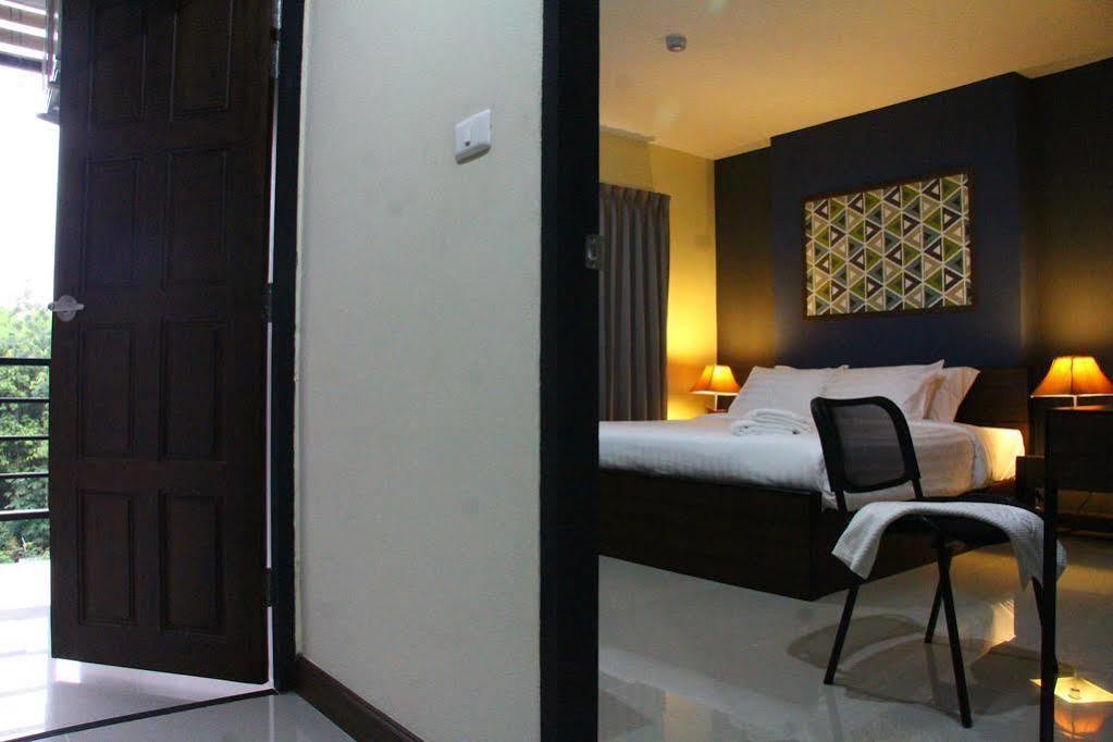Aparthotel Ma Chic & Cozy Lampang Esterno foto