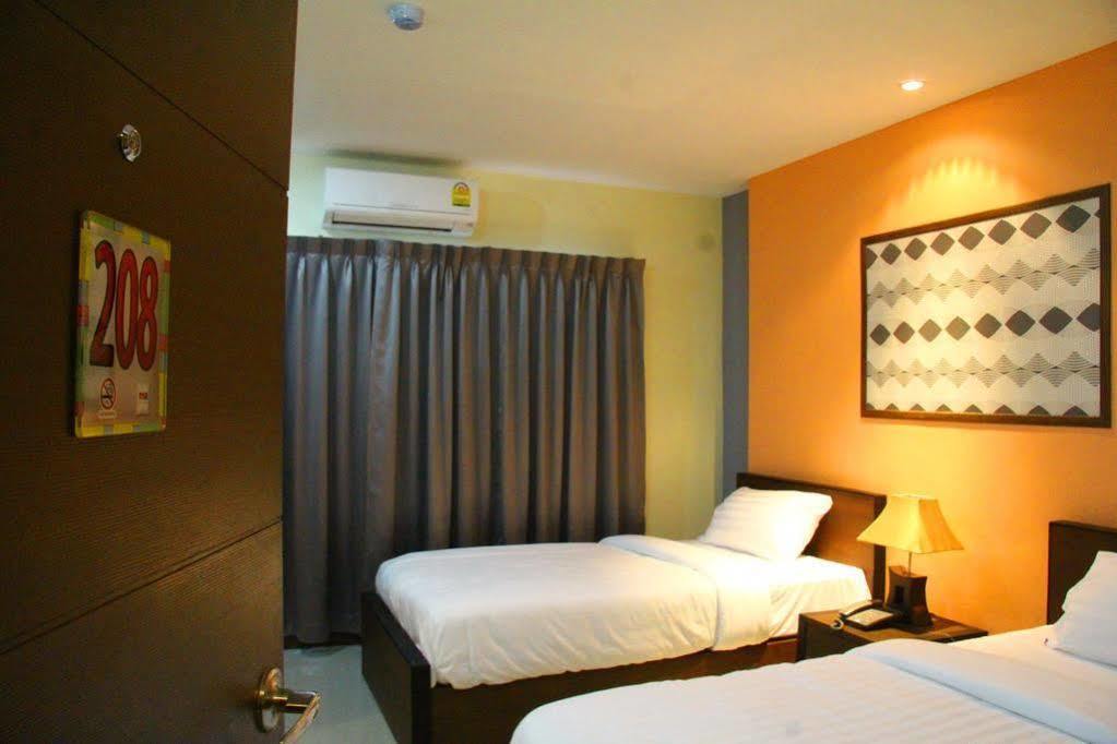 Aparthotel Ma Chic & Cozy Lampang Esterno foto